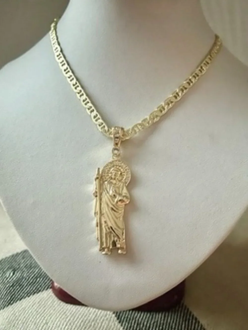 New Quality Laminated Gold Mariner Link Chain & San Judas CZ Pendant Necklace Se
